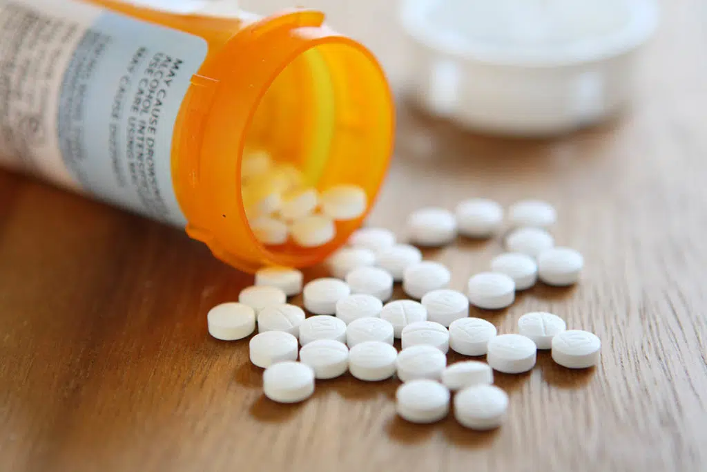 open bottle fo opioids
