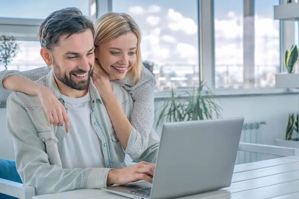 man and woman discusses drug and alcohol treatment