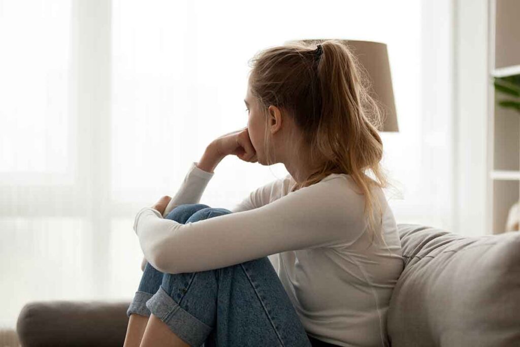 early signs of alcohol addiction